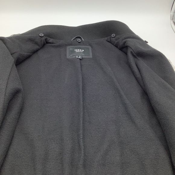 Torrid Womens Faux Leather Knit Sleeve Zip Up Jacket Black Size 1 - Picture 5 of 7